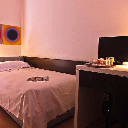 Hotel Garni Centro Chiasso Eksteriør billede